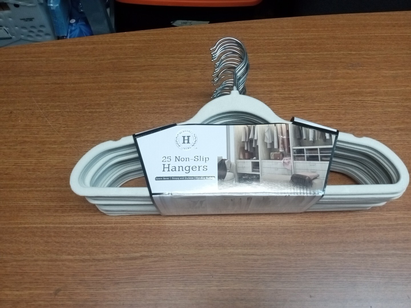 Velvet Hangers, heritage living  17.5 Inch - 25 Pack, Non-Slip, Slim, White