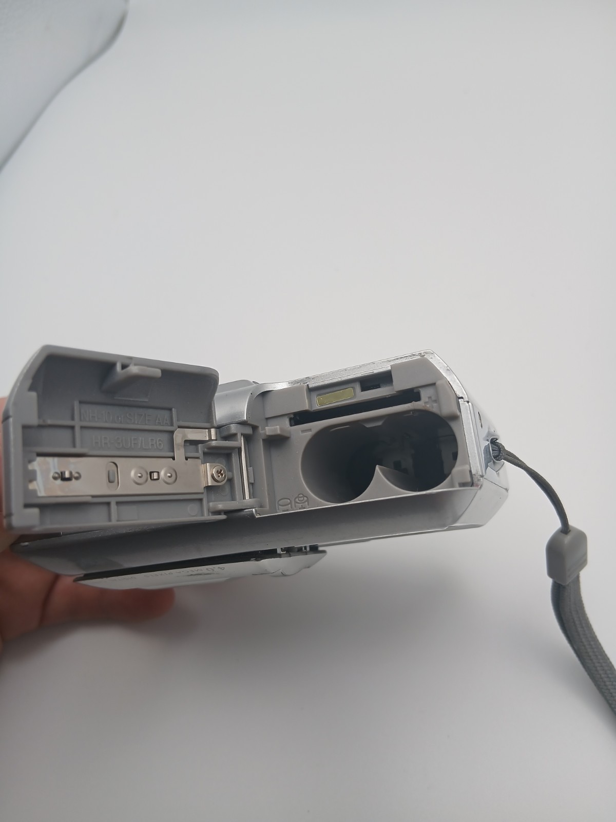 Fujifilm FinePix A340 Digital Camera Compact 3x Optical Zoom Working Camera