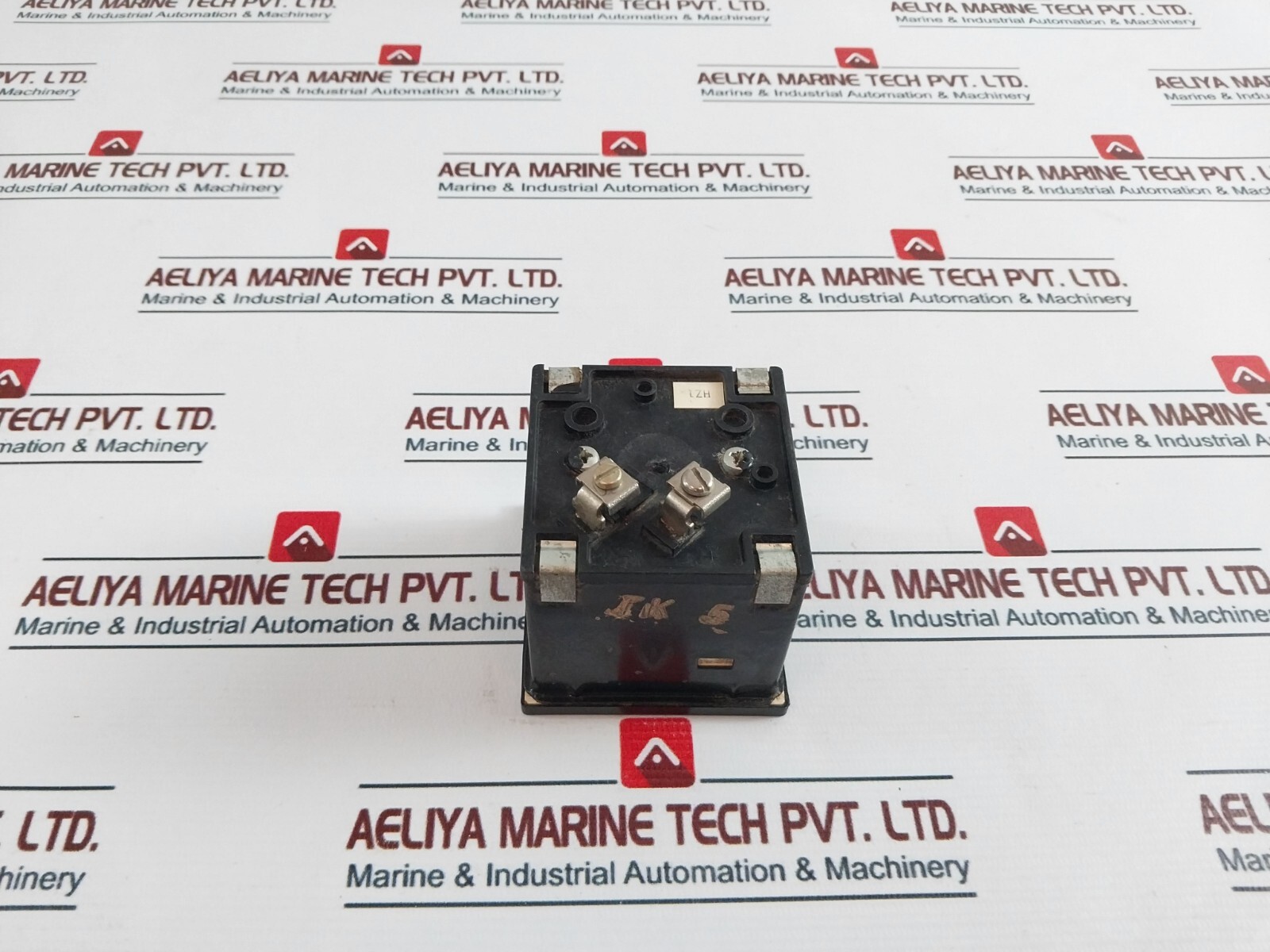 57-63 Hz Frequency meter 100V