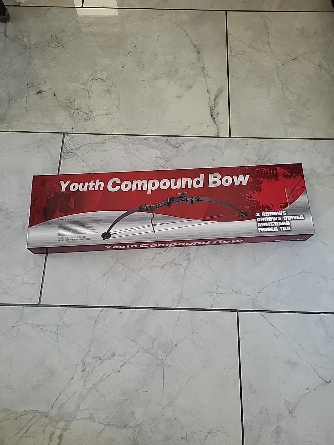 Youth Compound Bow and Arrow Set 2 Arrows Quiver Armguard Finger Tab