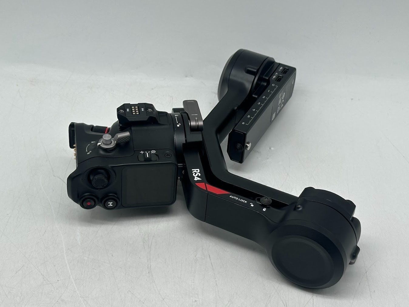 DJI Ronin RS 4 3-Axis Gimbal Stabilizer for Cameras