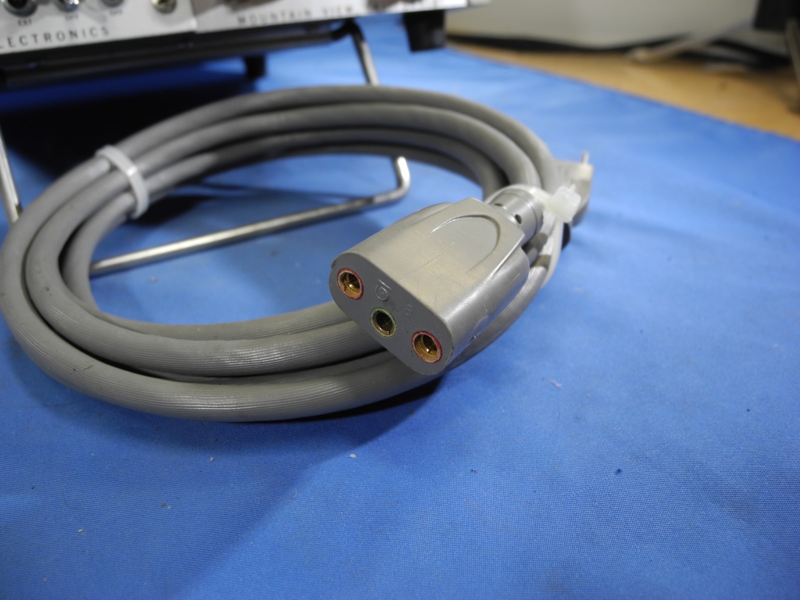 SD Kruse Electronics Sweeper 5000A w/ Oscillator Model 5015-2 7-11 GHz Module