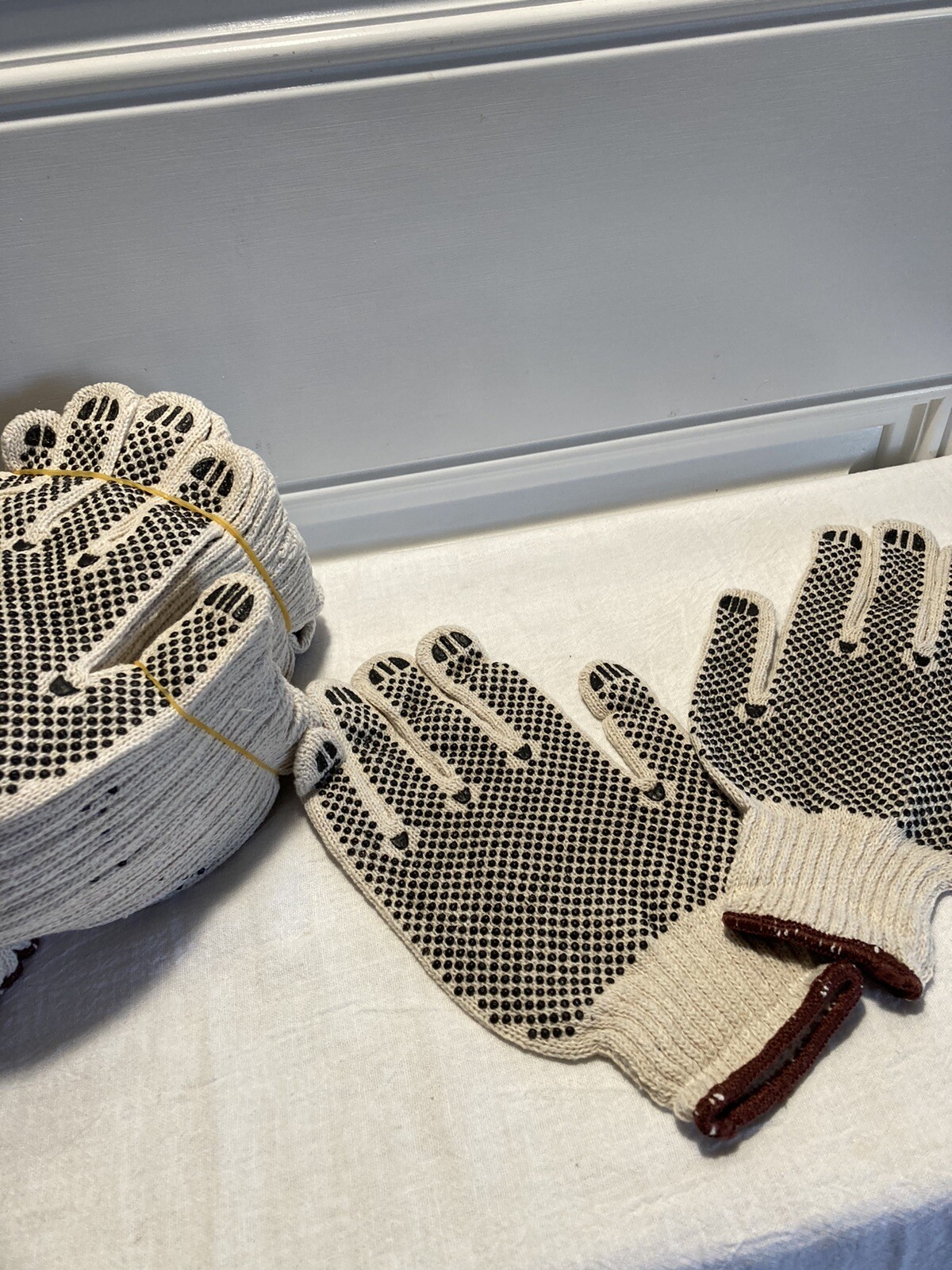 Condor 5JK50E FullFinger Knit Industrial Gloves One Dozen Pair Beige Black L J3