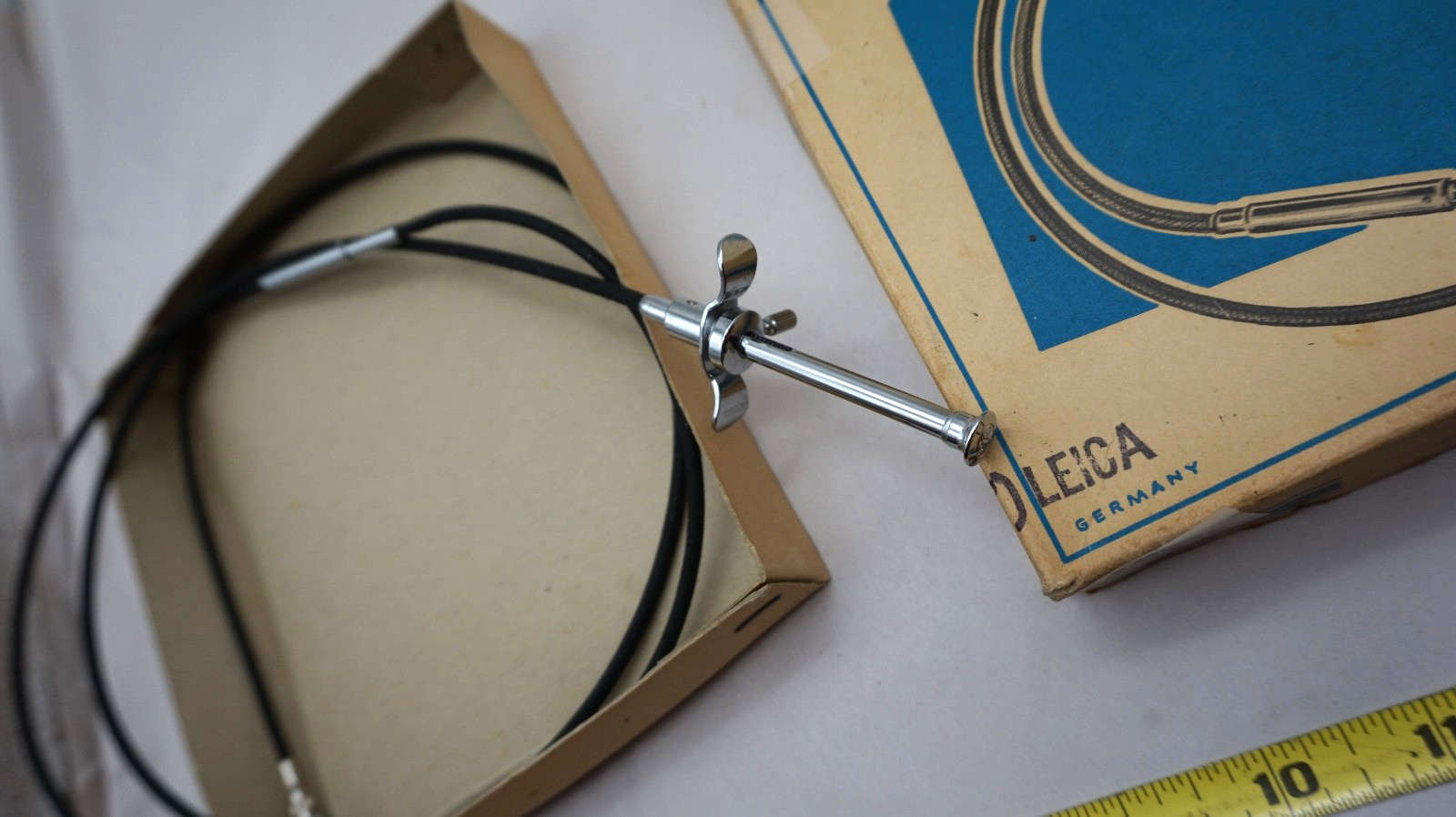 Leica ROWI 63 inch Mechanical FLEX Spring Cable Shutter Release Trigger + RARE