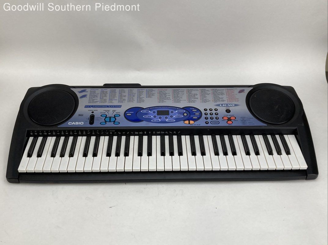 Casio LK-40 61-Key Polyphonics Synth Electronics Keyboard - Tested
