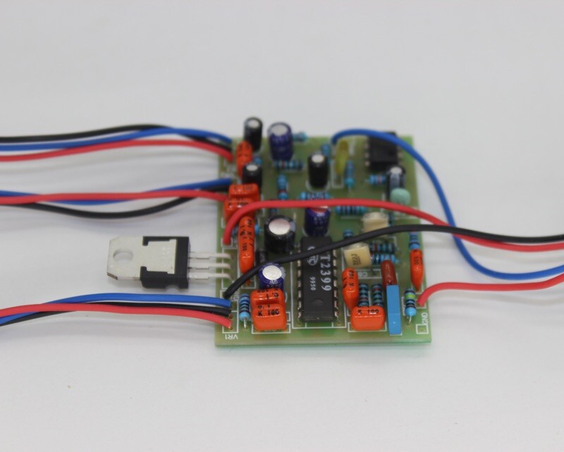 Diy Deep Blue Delay Guitar Effects Pedal Handmade Finished Board !