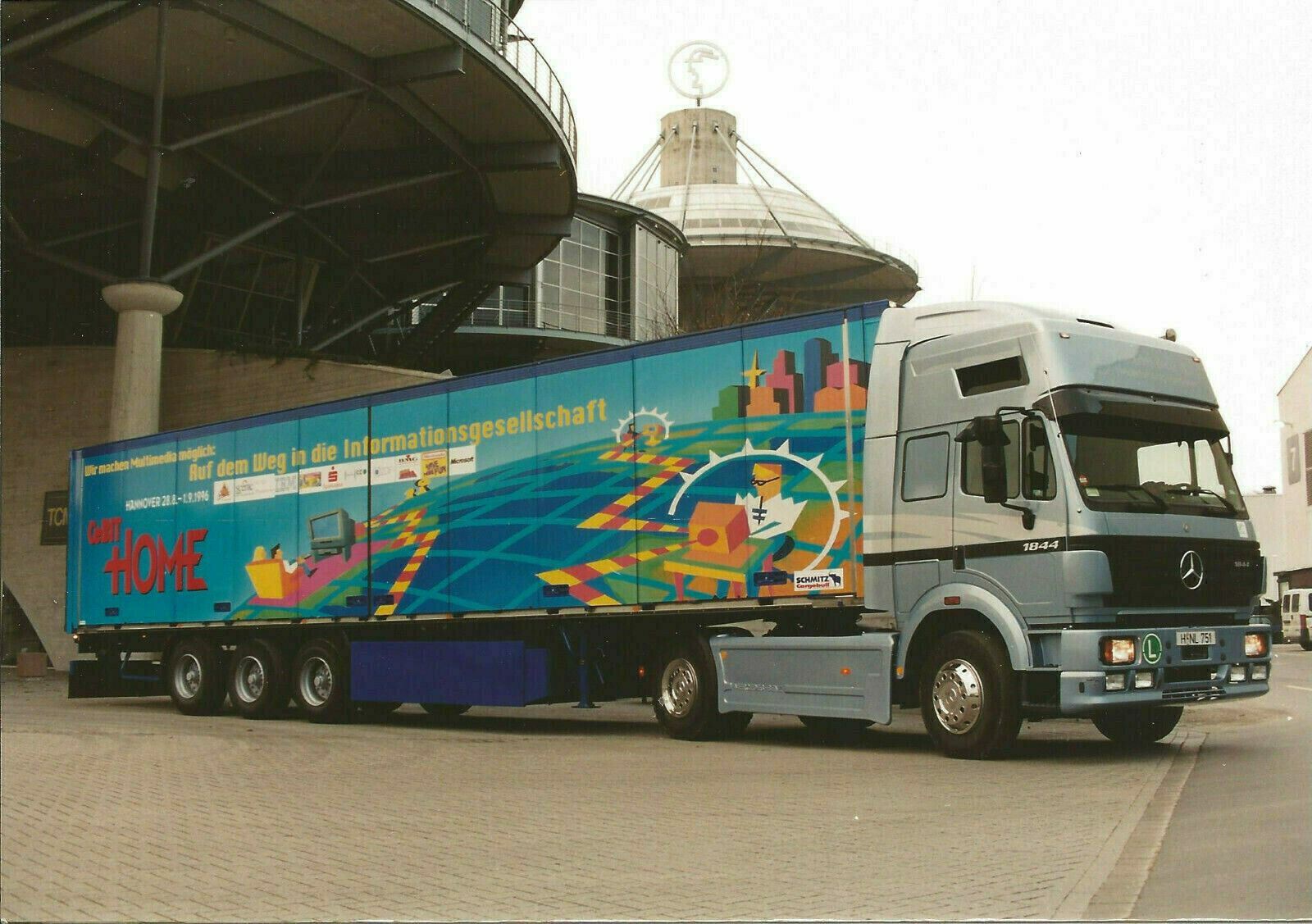 ITHistory (1996) PHOTO: CEBIT HOME (Exhibition) #2(German/ English Caption Q