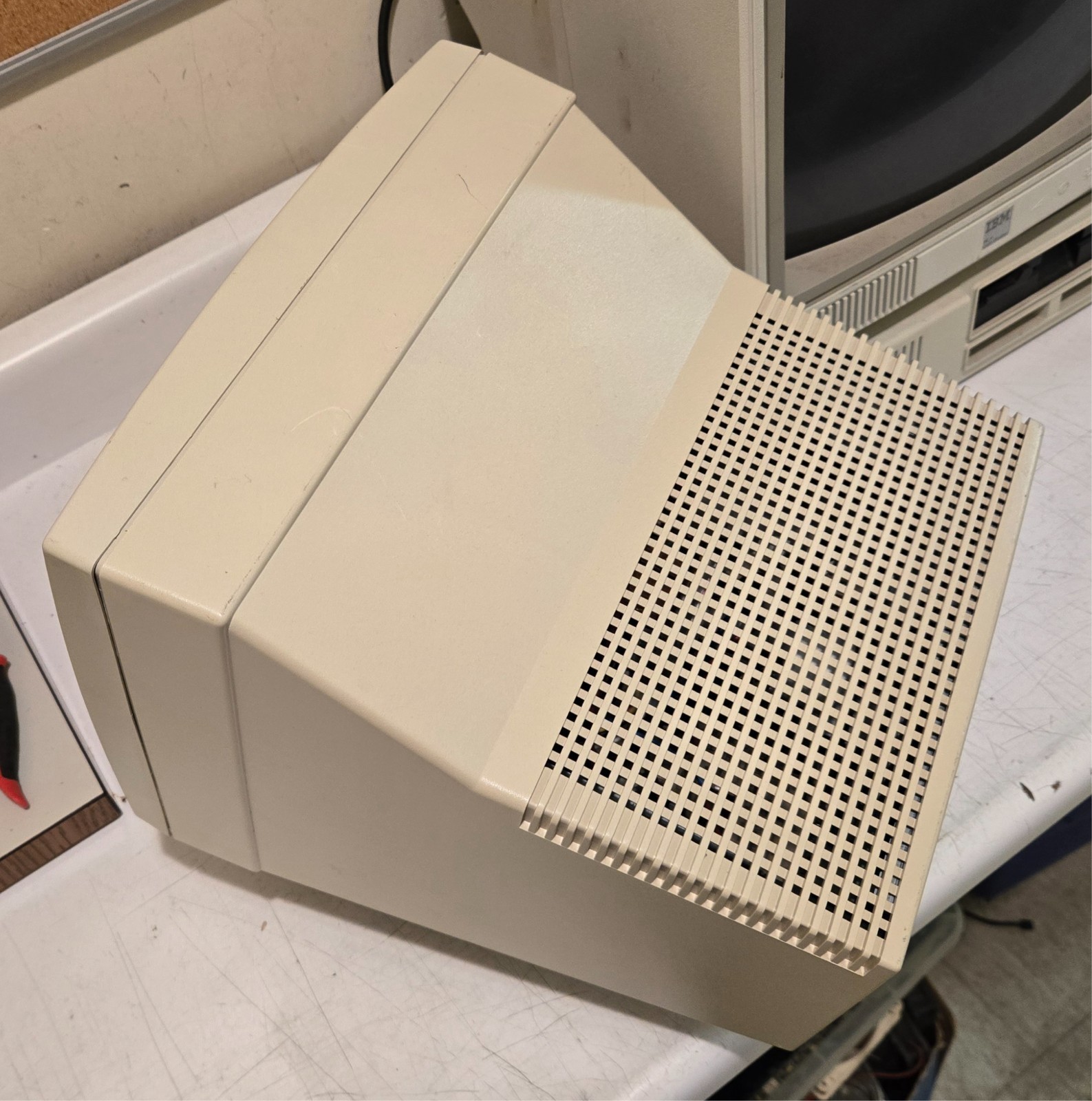 DEC Digital VT520-A4 multi-session terminal - POWER & CHIME, NOTHING ON SCREEN