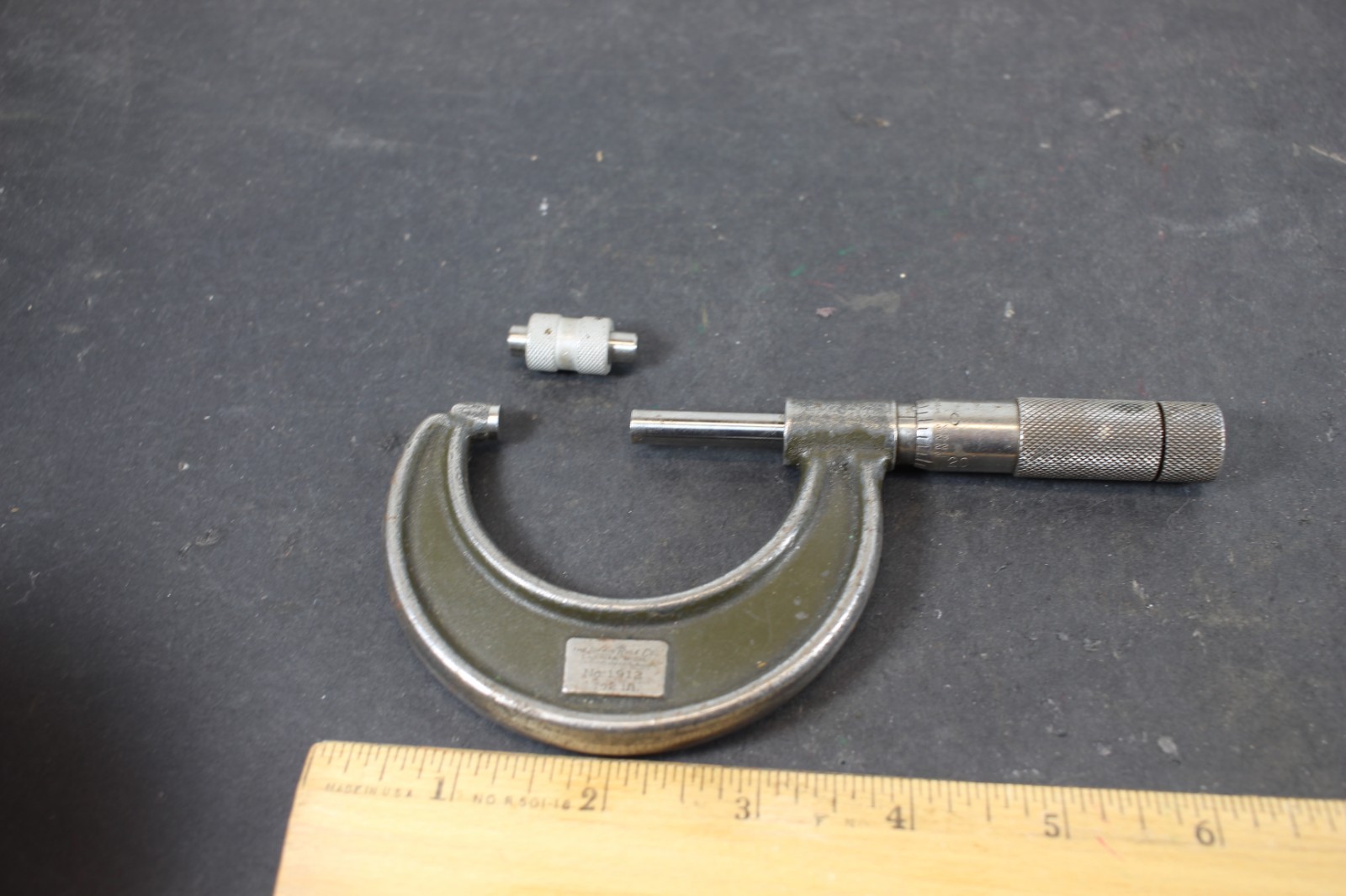 Lufkin No.1912 1-2 inch Micrometer with 1" Standard