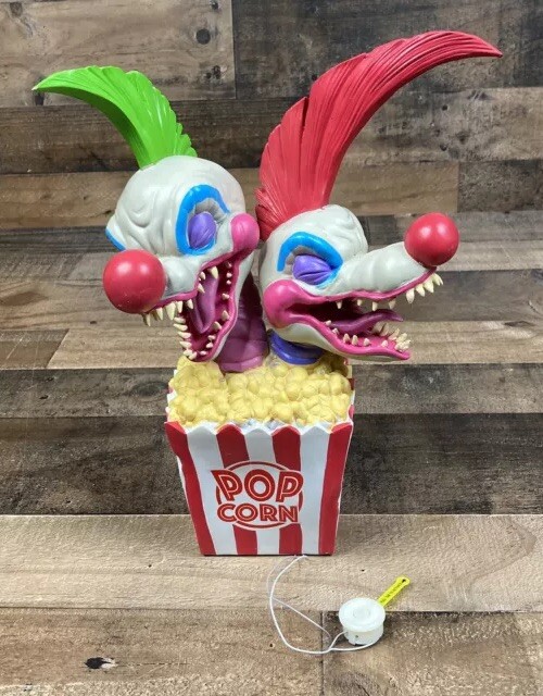 Killer Klowns From Outer Space Popcorn Babies Light Up Statue Spirit Halloween