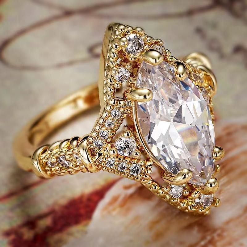 Stunning Fashion Woman 18k Gold Plated Sparkling CZ Oval Band Ring Sizes 6-10