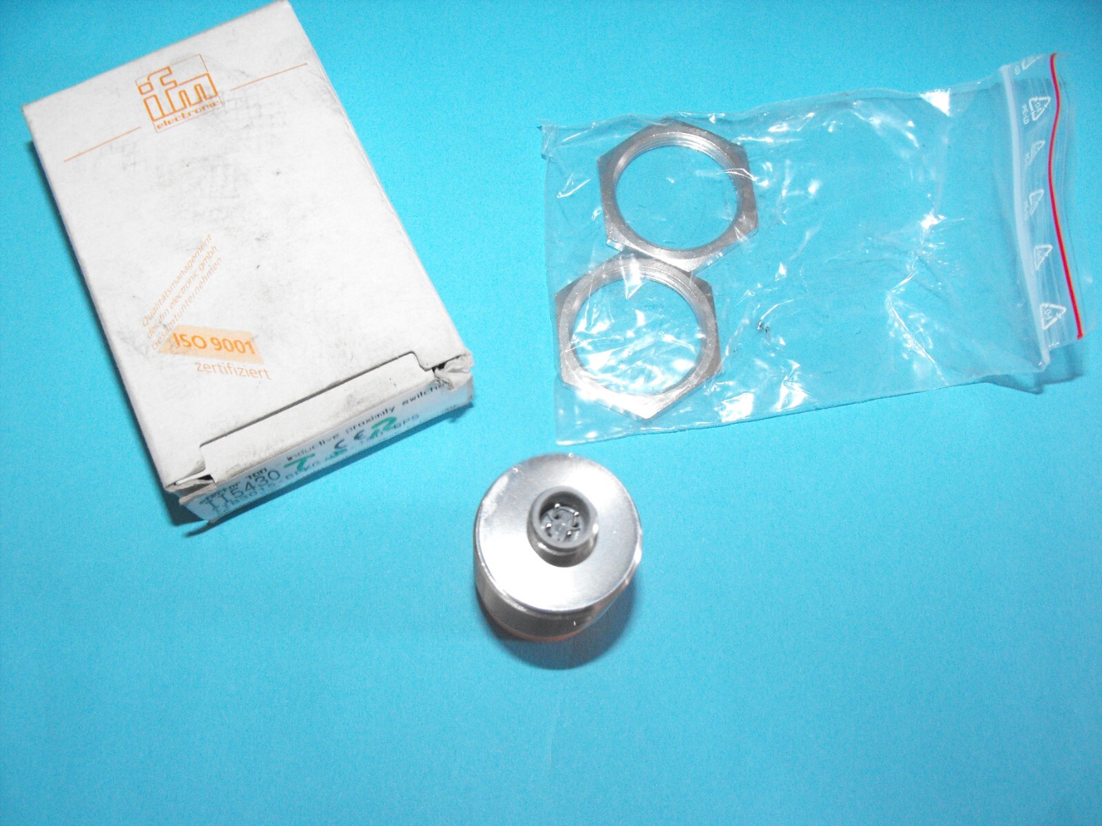 IFM EFECTOR II5430.IIB3015-BPKG/US-100-DPS.18-36VDC.Inductive Sensor.NEW.
