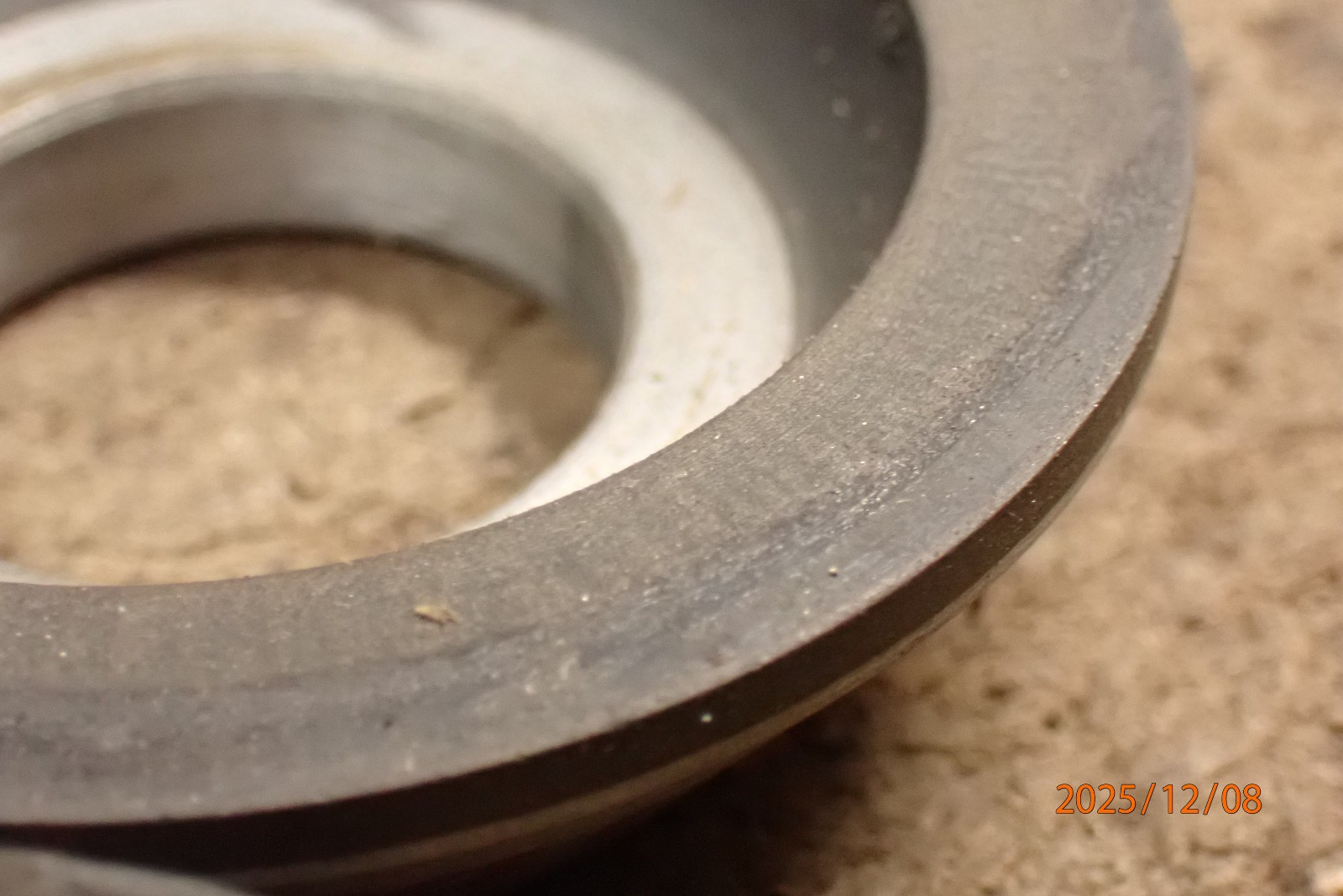OLDER SMALL CUP GRINDING DIAMOND WHEEL FOR SURFACE TOOL CUTTER GRINDER