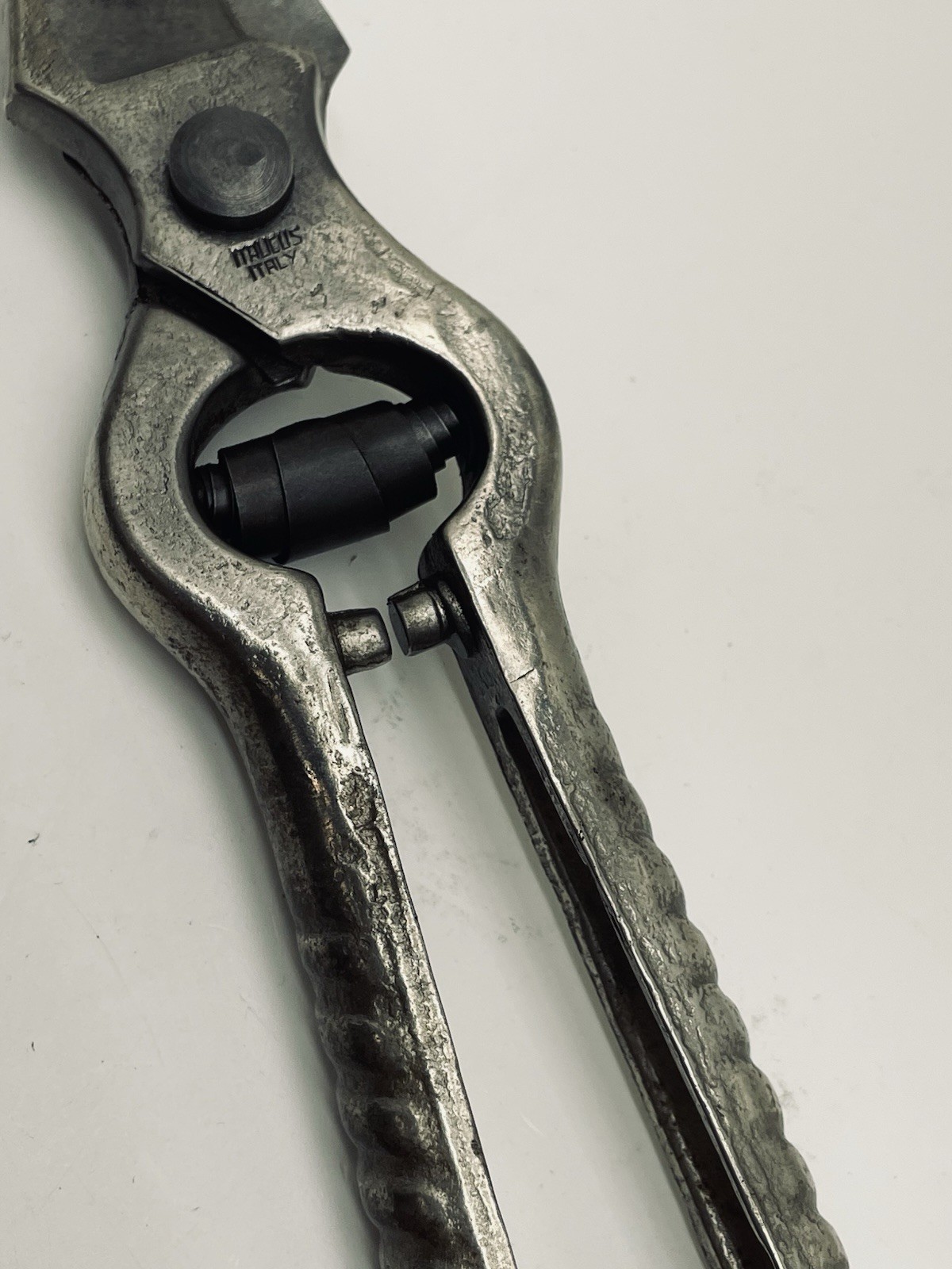 Vintage Italian Pruning Shears 9”