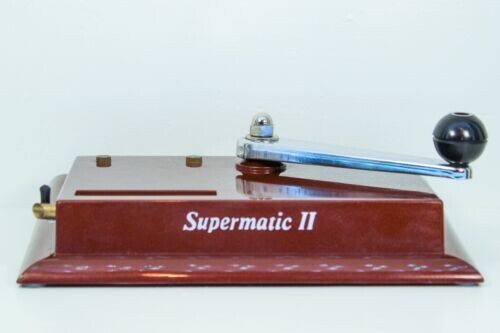 Supermatic II Cigarette Maker Machine A' Cigarettes C.T.C - CANADA INC.