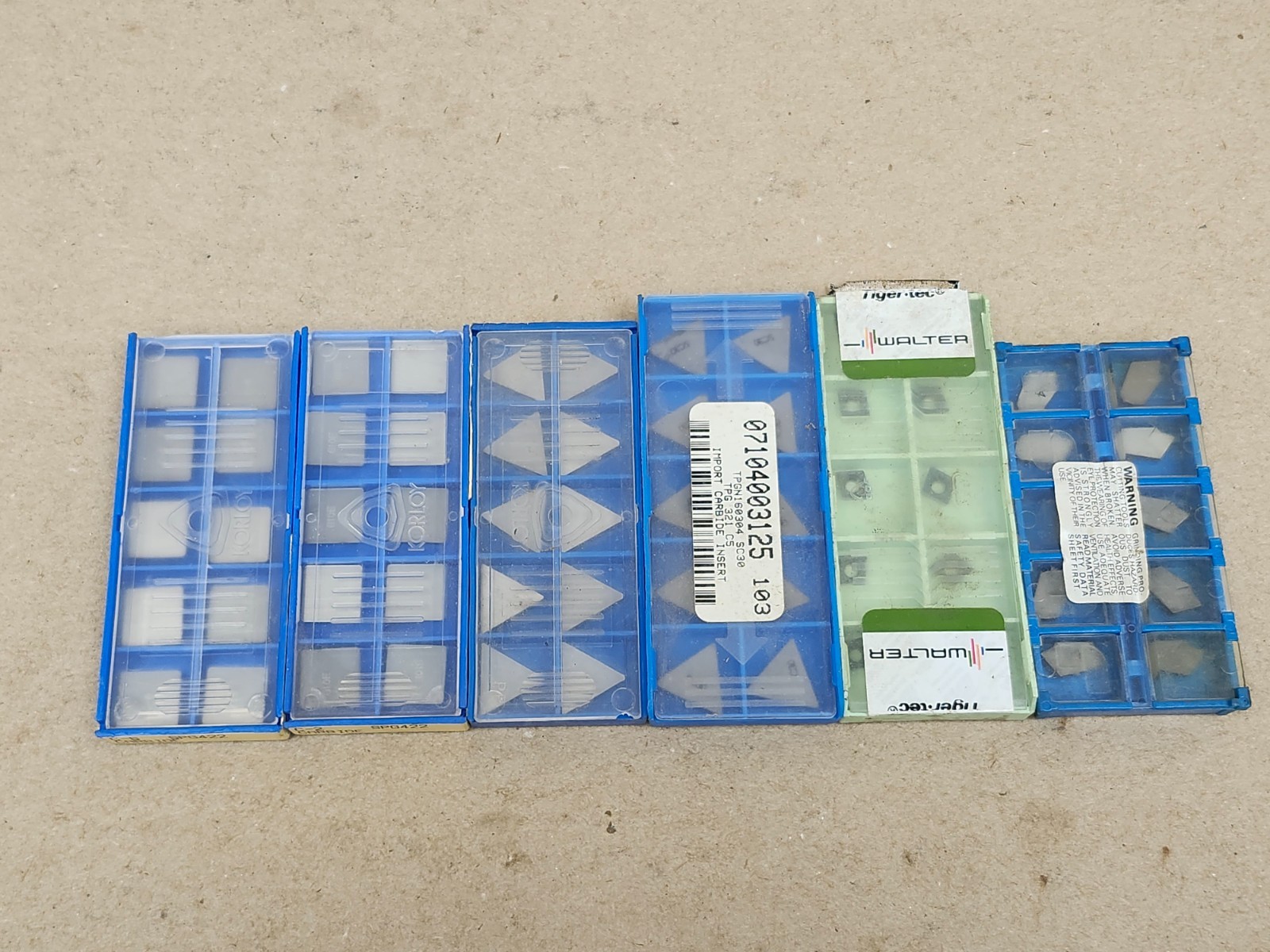 Misc. Lot Of 60 Carbide Inserts   Walter, Iscar, Korloy Etc.