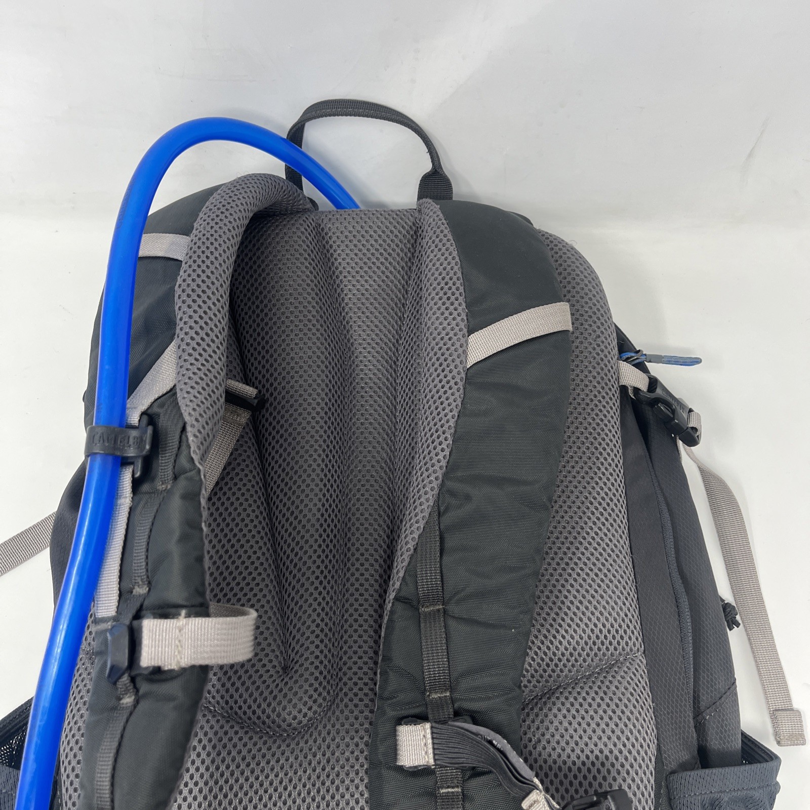 Camelbak Cloud Walker 18 Backpack with drinking pouch