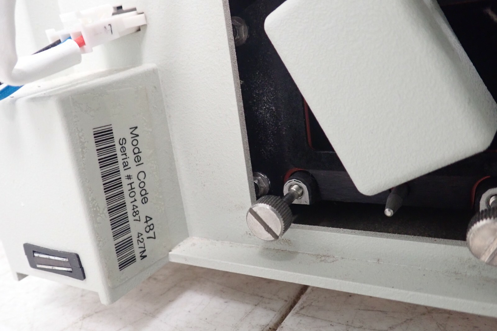 Waters 2487 Dual λ Lambda Absorbance Detector WAT081110 HPLC System