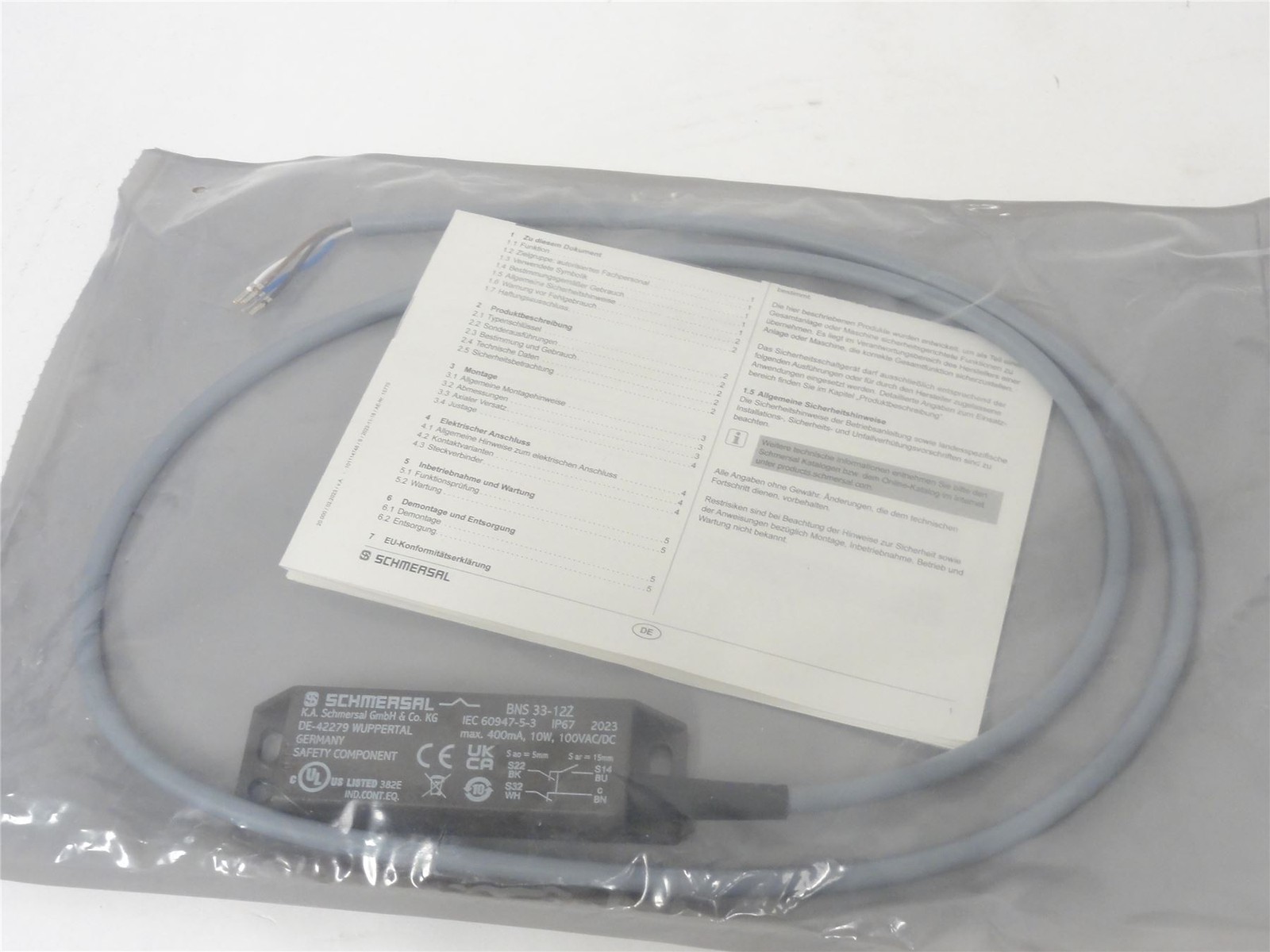 239868 New-No Box; Schmersal 101109211 Safety Sensor; 1NO/2NC; 100VAC/DC