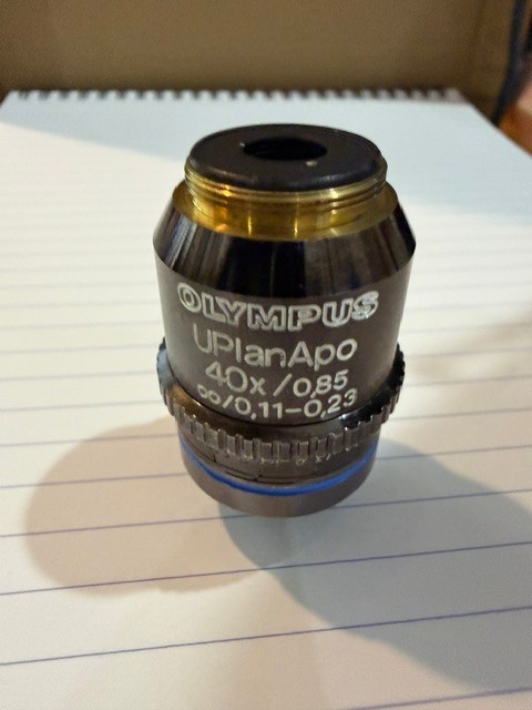Olympus microscope UPlanAPO 40x/0.85 0.11-0.23