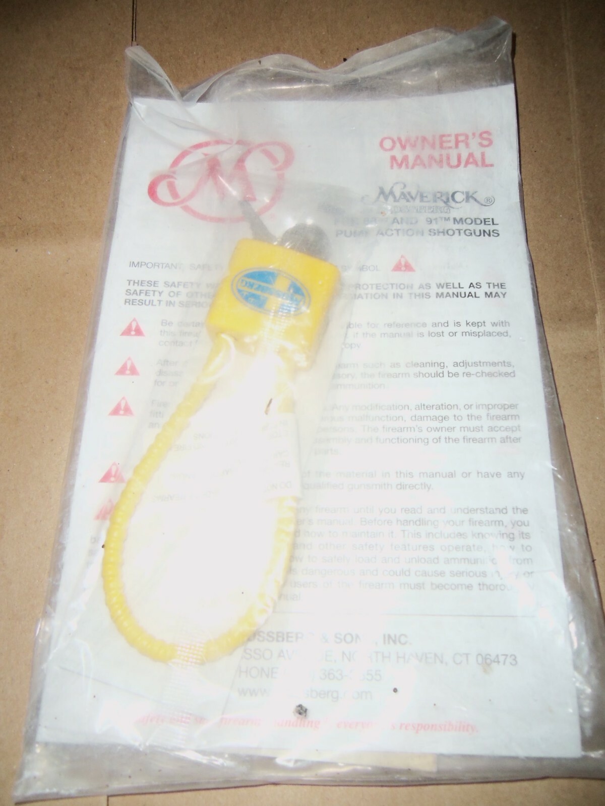 Mossberg Yellow Rifle / Shotgun Cable Lock NEW w/ Keys OEM Factory LOOK!