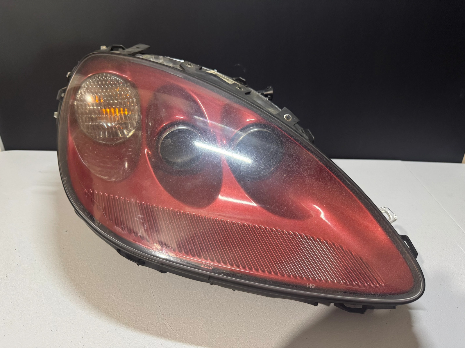 05-13 C6 CORVETTE MAGNETIC RED RH PASSENGER SIDE HEADLIGHT OEM #K4