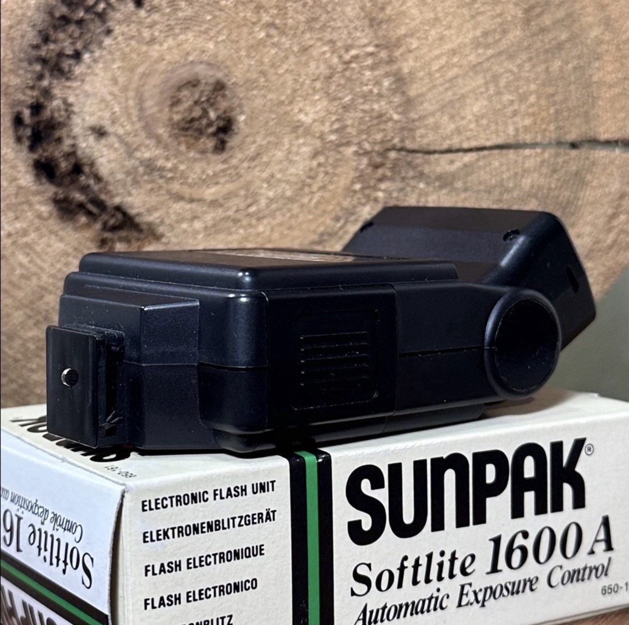 SUNPAK Softlite 1600A Automatic Camera Flash - Open Box Vintage Vtg NOS