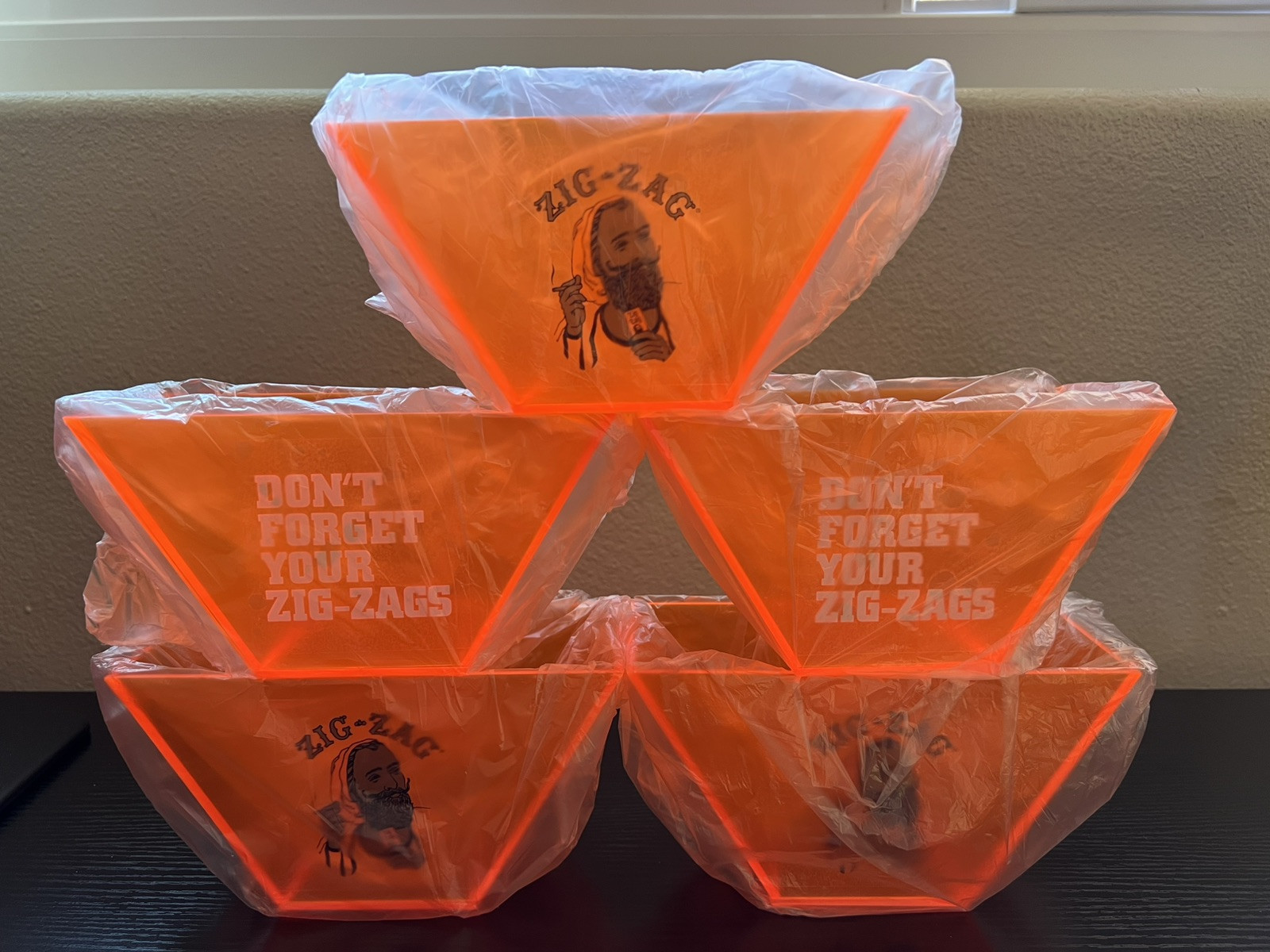 (5) Zig Zag Orange Plastic Box FAST FREE SHIPPING from USA