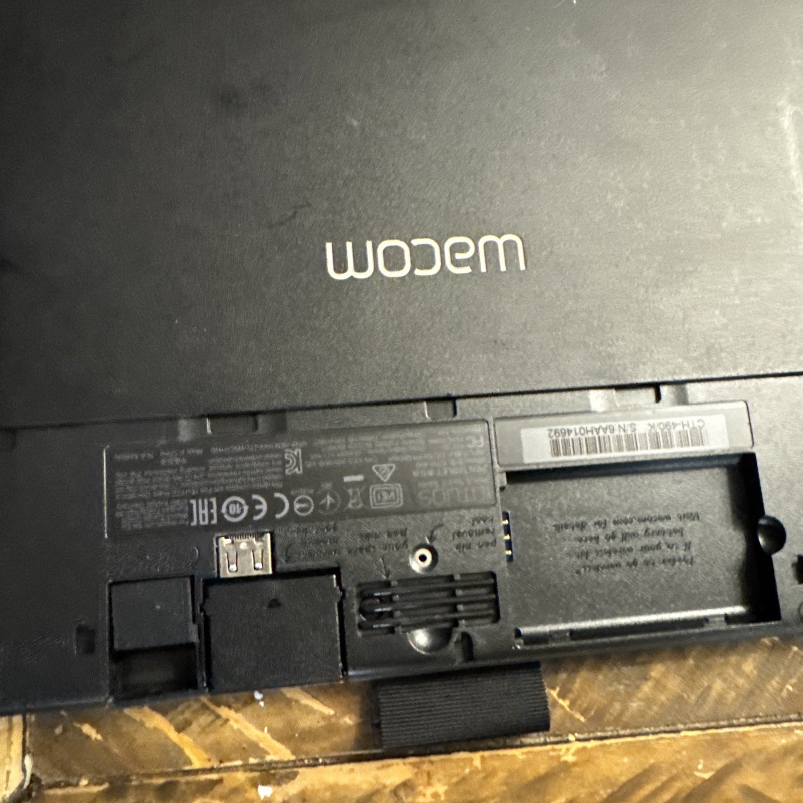 Wacom Intuos Touch Pad Only black tablet CTH-490