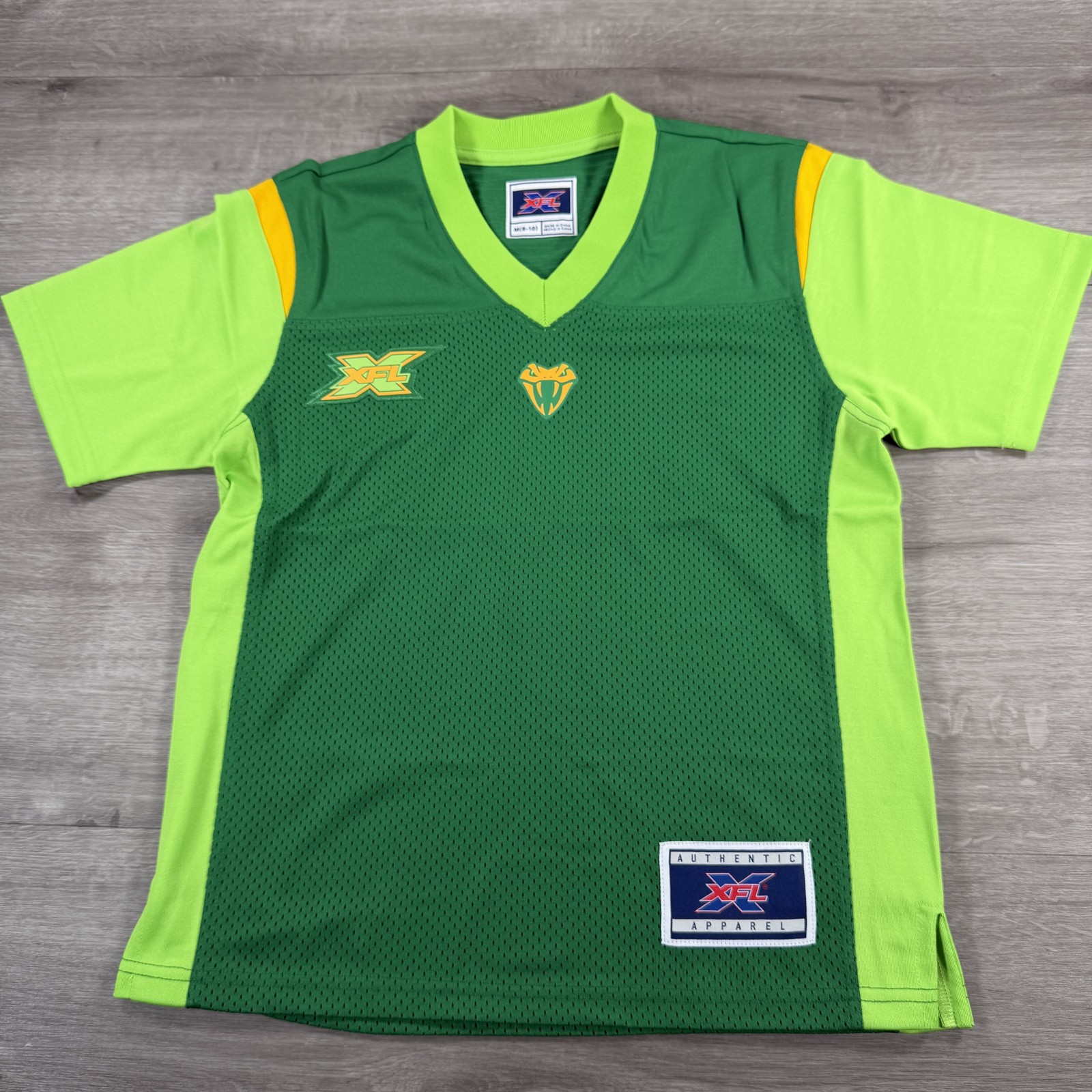 XFL Tampa Bay Vipers Jersey Boys Youth Medium Green Football Mesh G-III NWOT