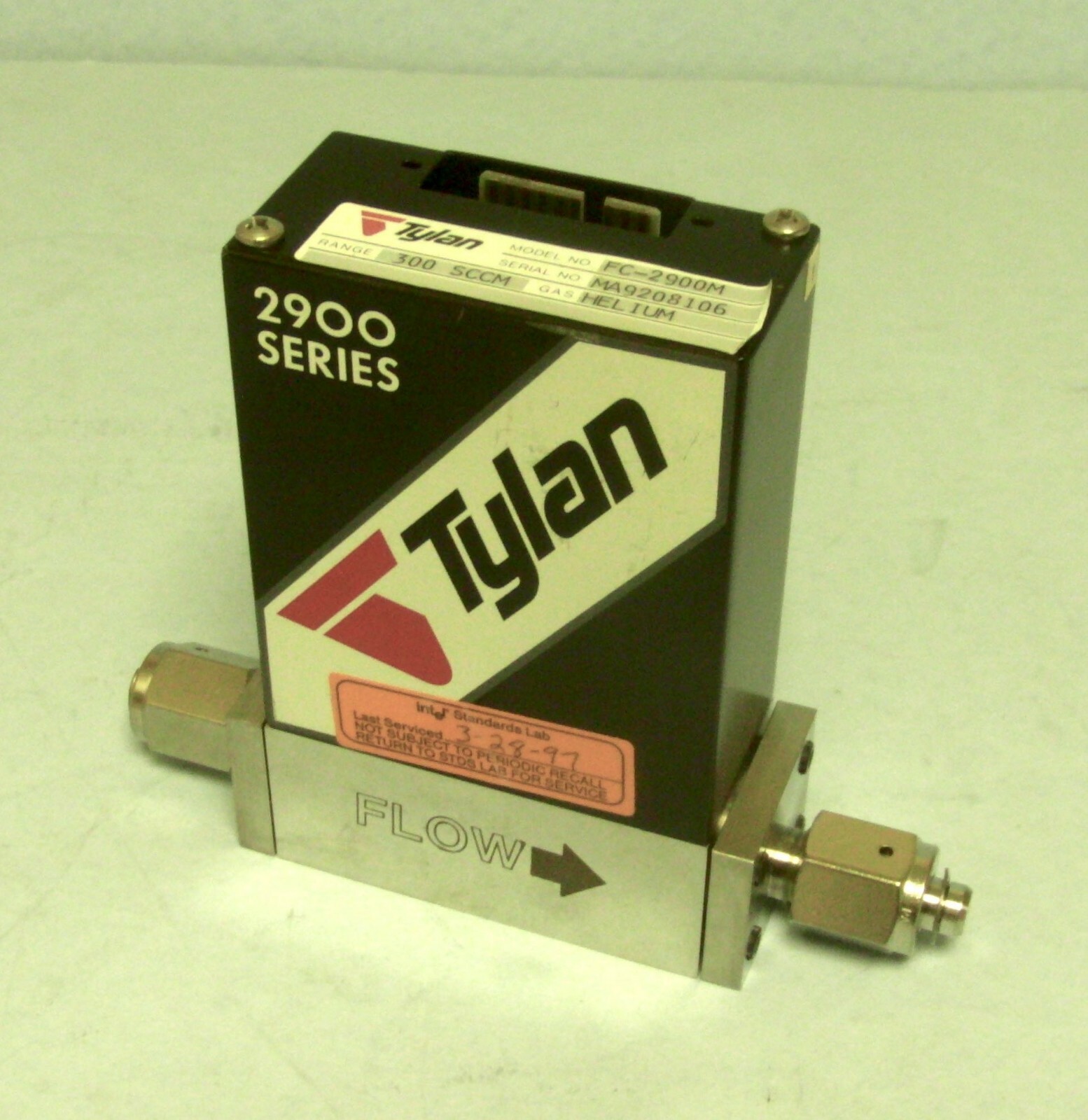 Tylan FC 2900M 300 SCCM Helium Serial # MA9208106 Clean