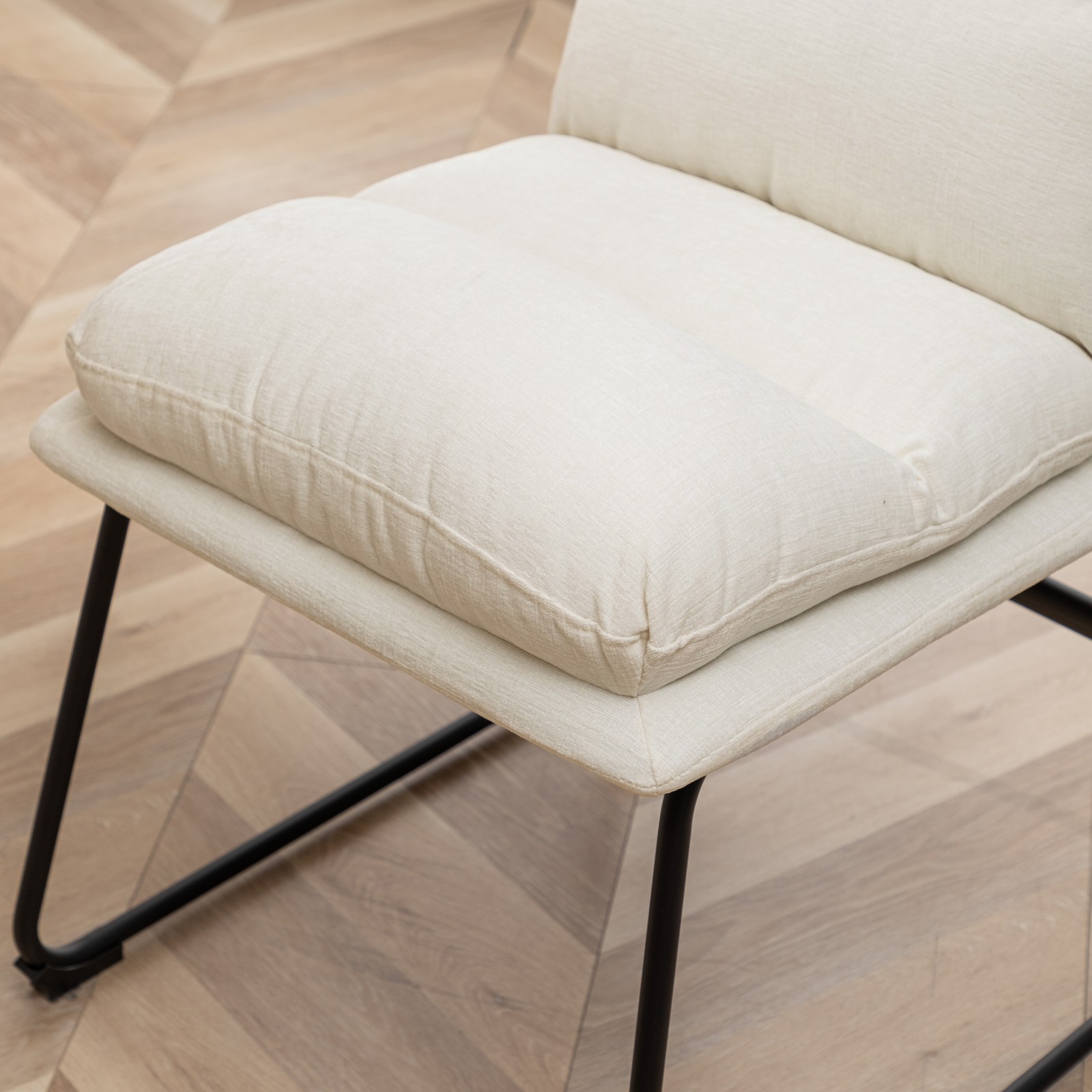 Contemporary Upholstered Dining Chairs, Set of 2, Vanilla White
