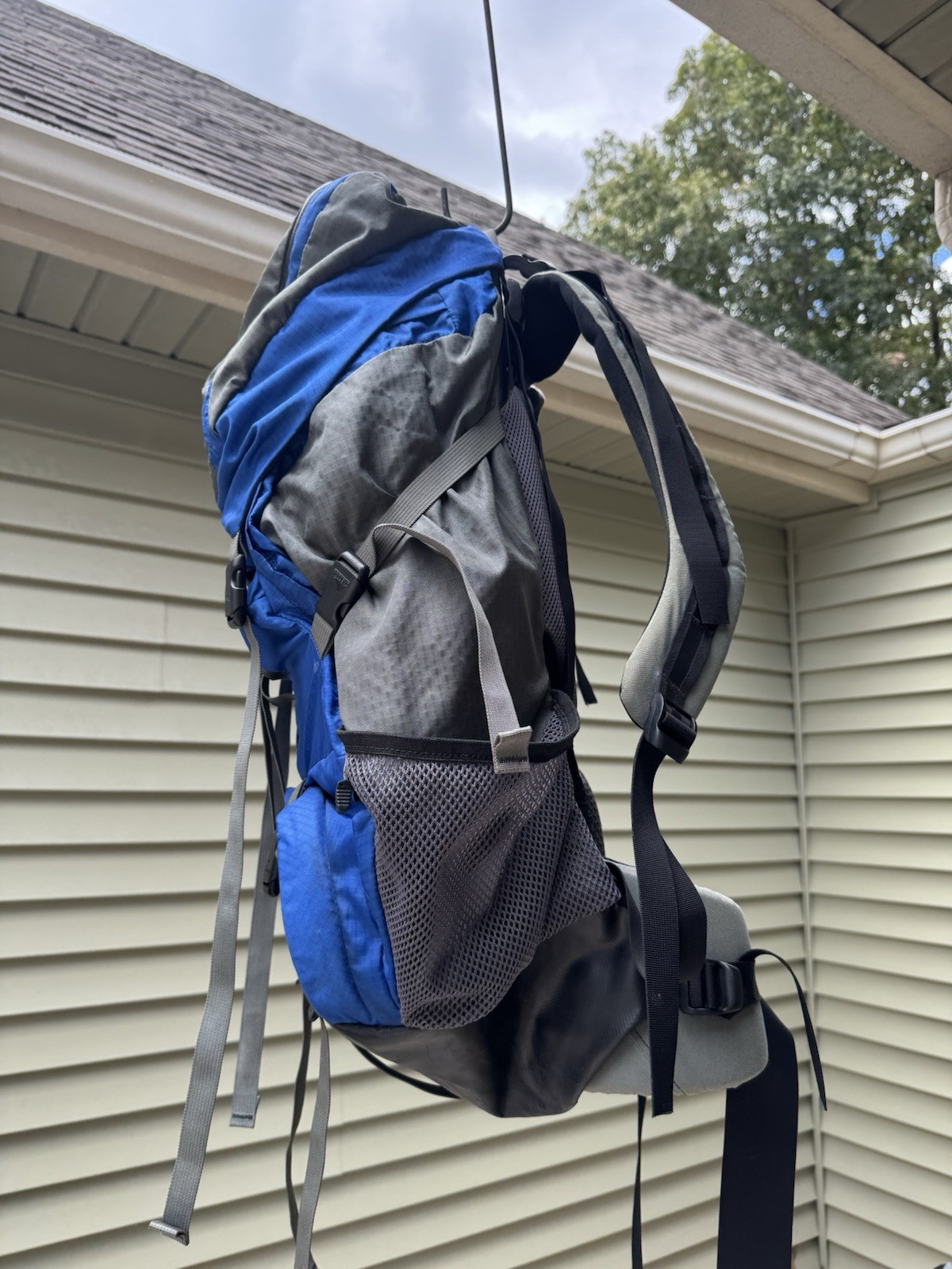 Gregory Acadia Medium Internal Frame Backpack 55-62 Liters Pre-Owned Barely Used