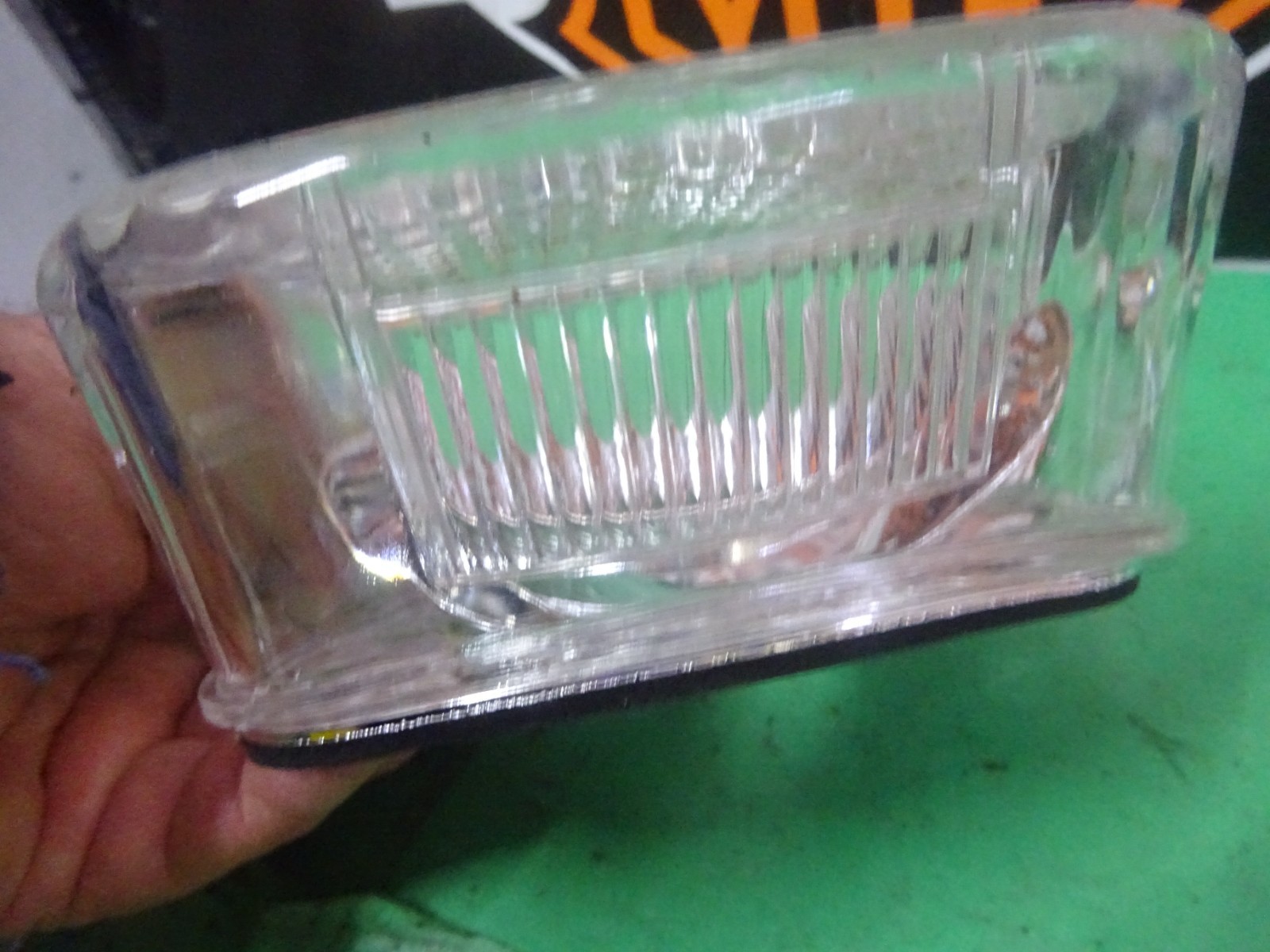 Harley BTs XLs CHOICE of Rpl 99-03 LAYDOWN CLEAR TAILLIGHT LENS TOP/BOT WINDOW