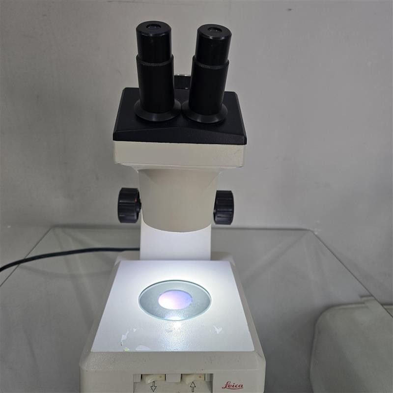 LEICA Zoom 2000 Microscope -35