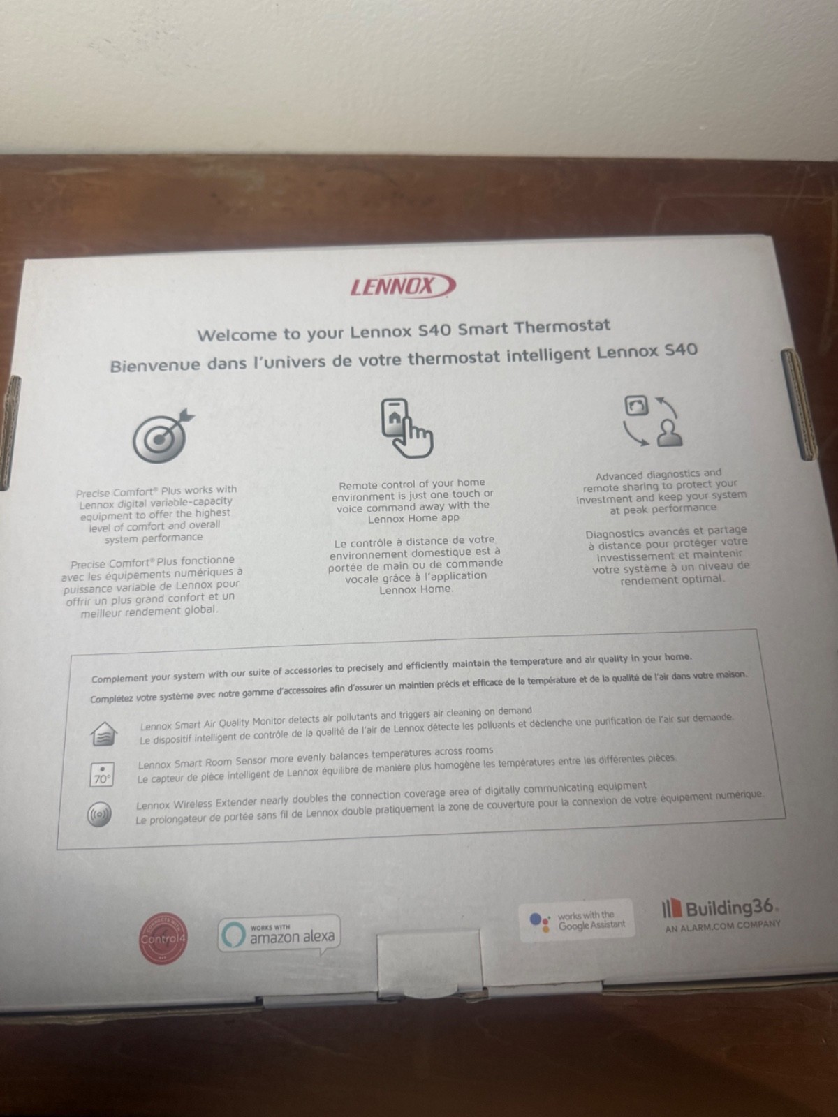Lennox S40 (22V24) Smart Thermostat with Touchscreen