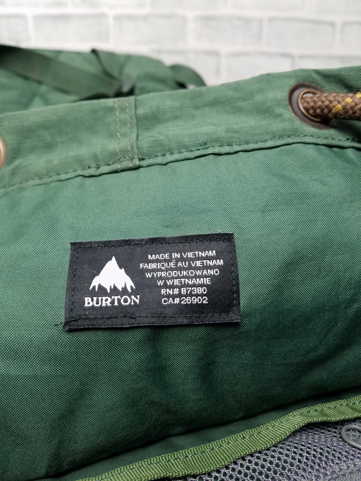 Burton Backpack Rucksack Drawstring Large Side Opening Snowboard GREEN 19x11x6
