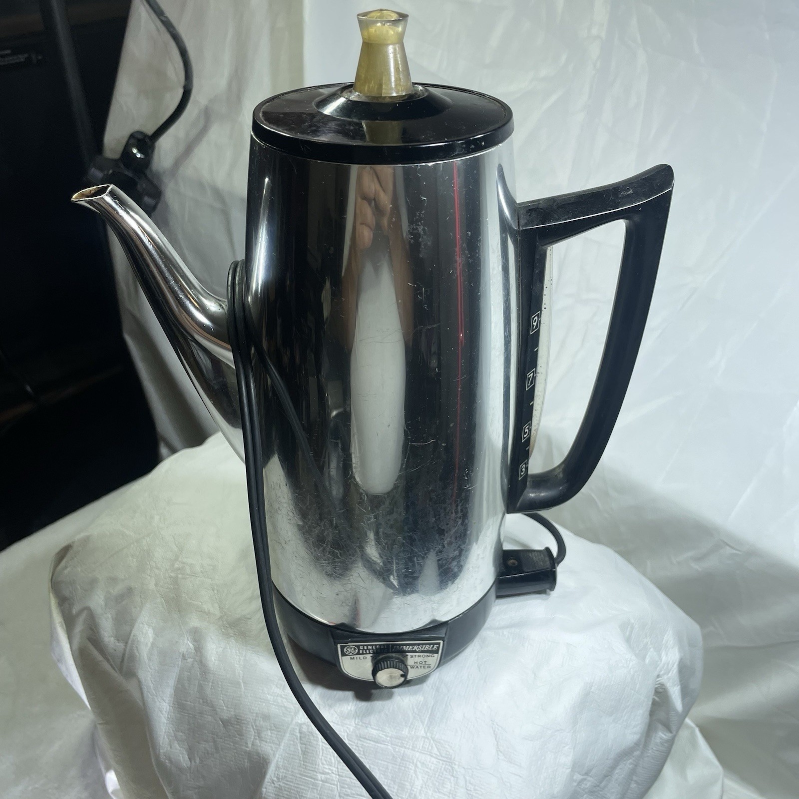 Vintage General Electric Percolator 9 Cup Coffee Pot [Mdl. A8P15] Works Complete
