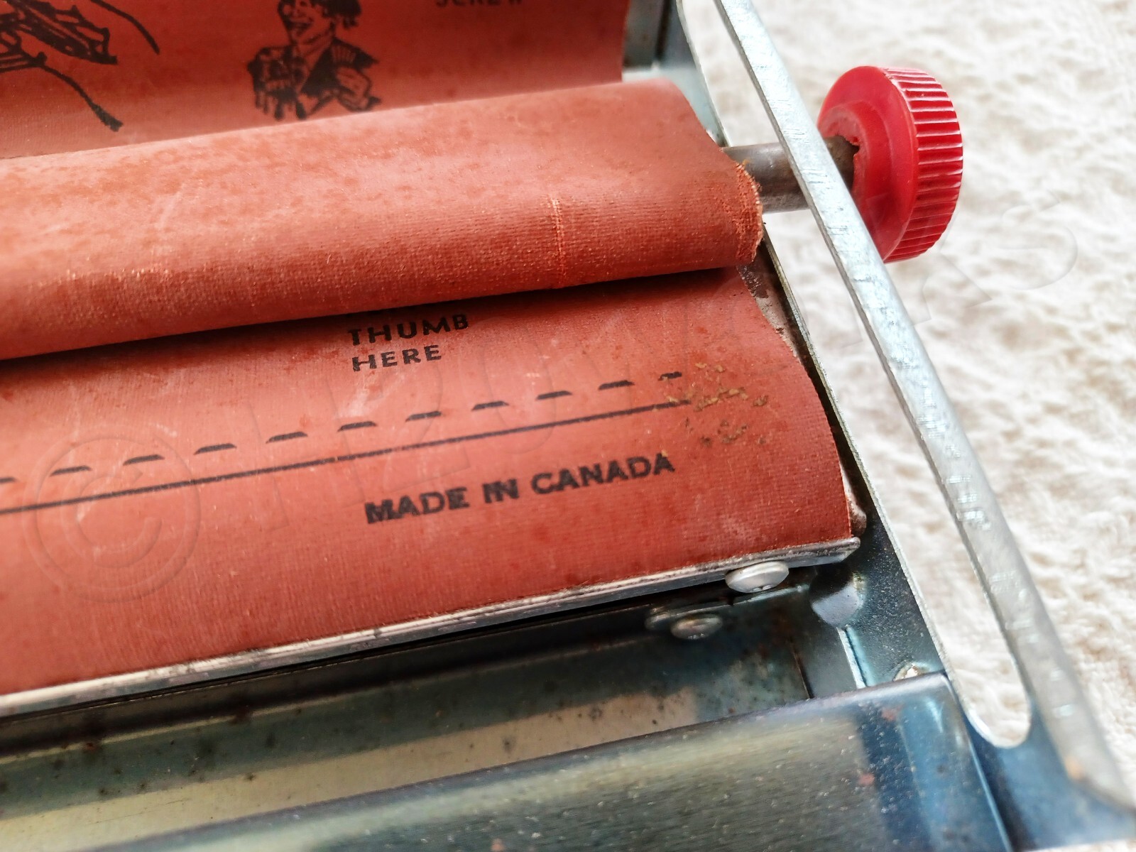 VTG V-Master Deluxe Cigarette Maker Rolling Machine, Orig Box, Papers & Instruct