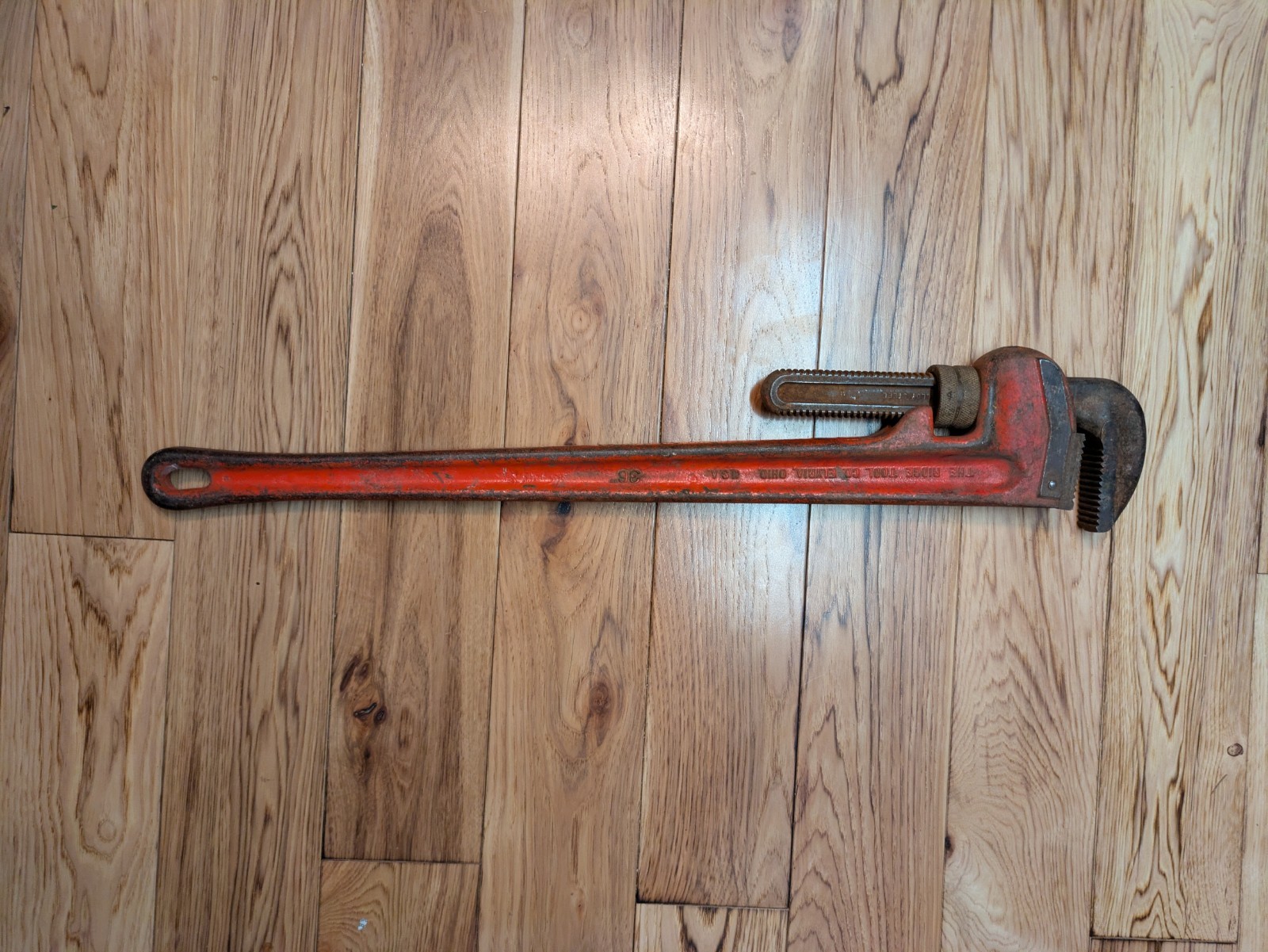 Ridgid 36” Pipe Wrench Straight Heavy Duty The Ridge Tool Co. Elyria, Ohio U.S.A