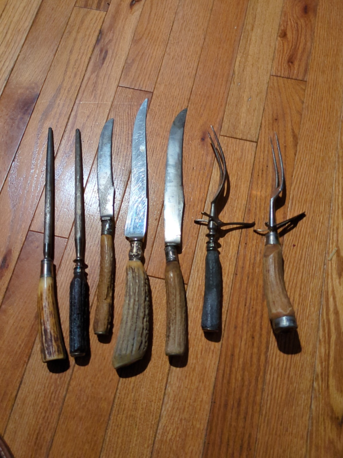 Carving Forks Knives and Sharpeners  Stag Handles 7   Piece Lot
