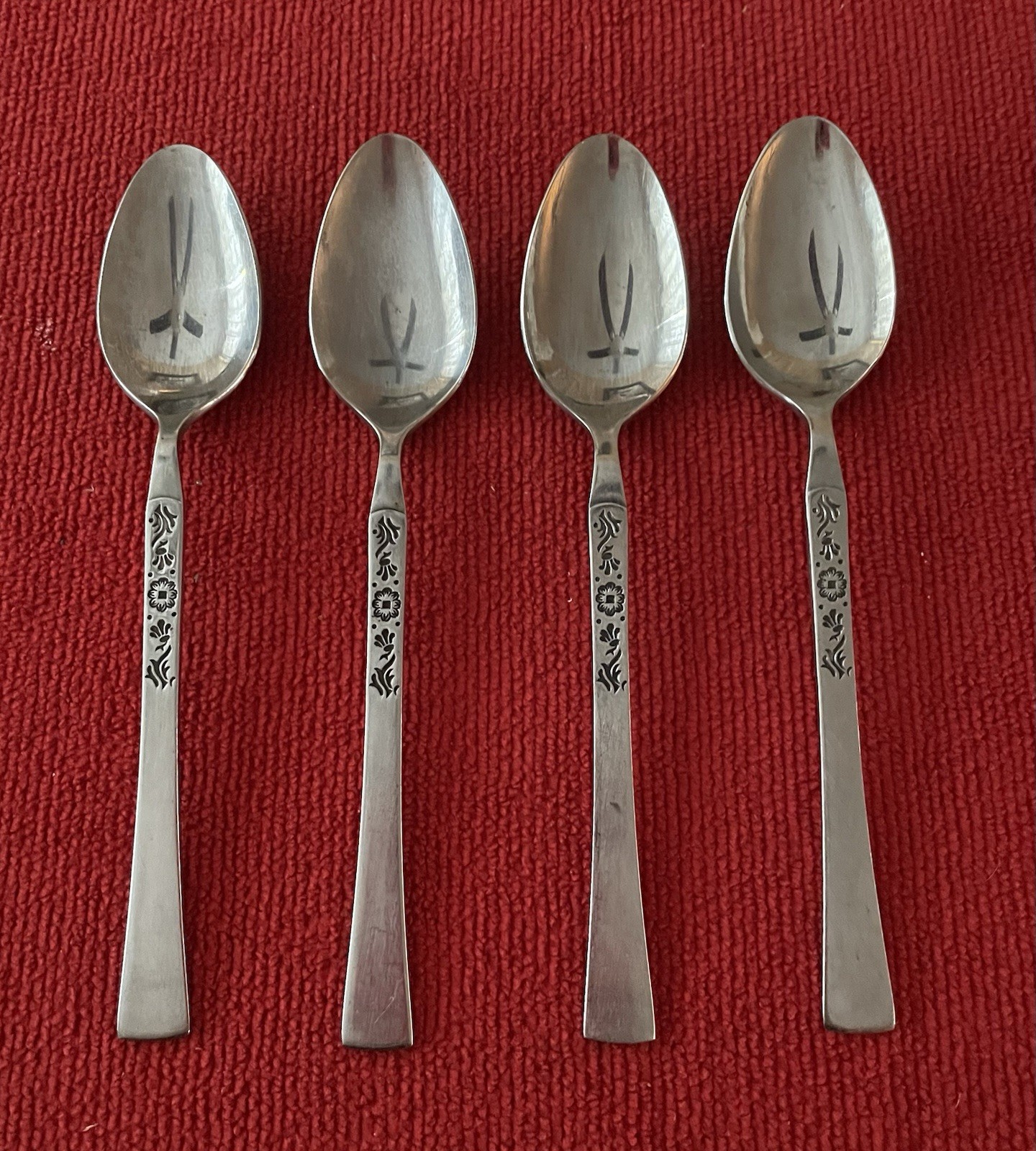 Ekco Eterna CANTINA  Stainless Lot of 4 Teaspoons  MCM Korea