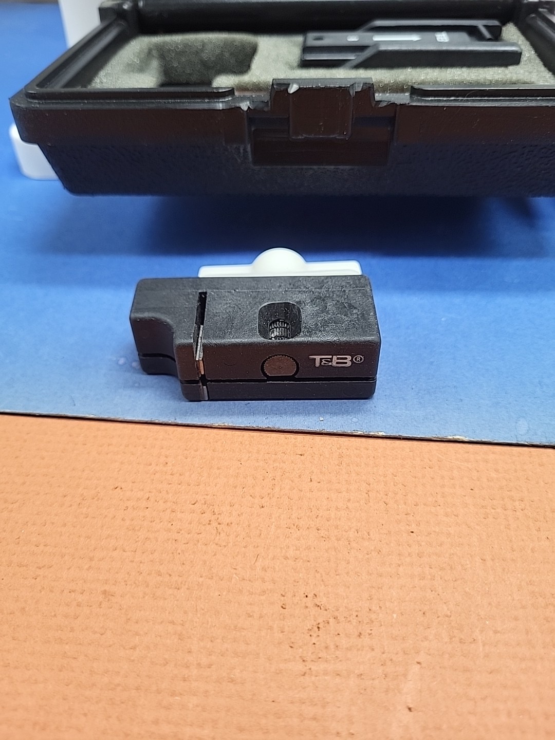 Thomas & Betts Versa - Trak Comminations Cable Intstalling Tool Kit No. UCCSK1 A