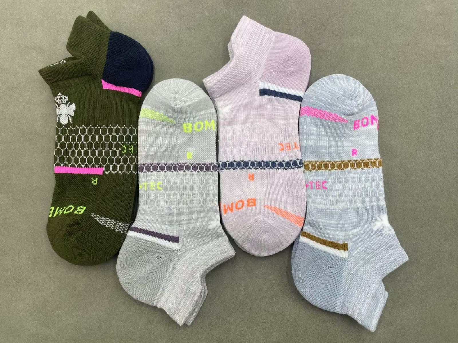 4 pairs BOMBAS Women's All-Purpose Performance Ankle socks Size Medium 4 Colors
