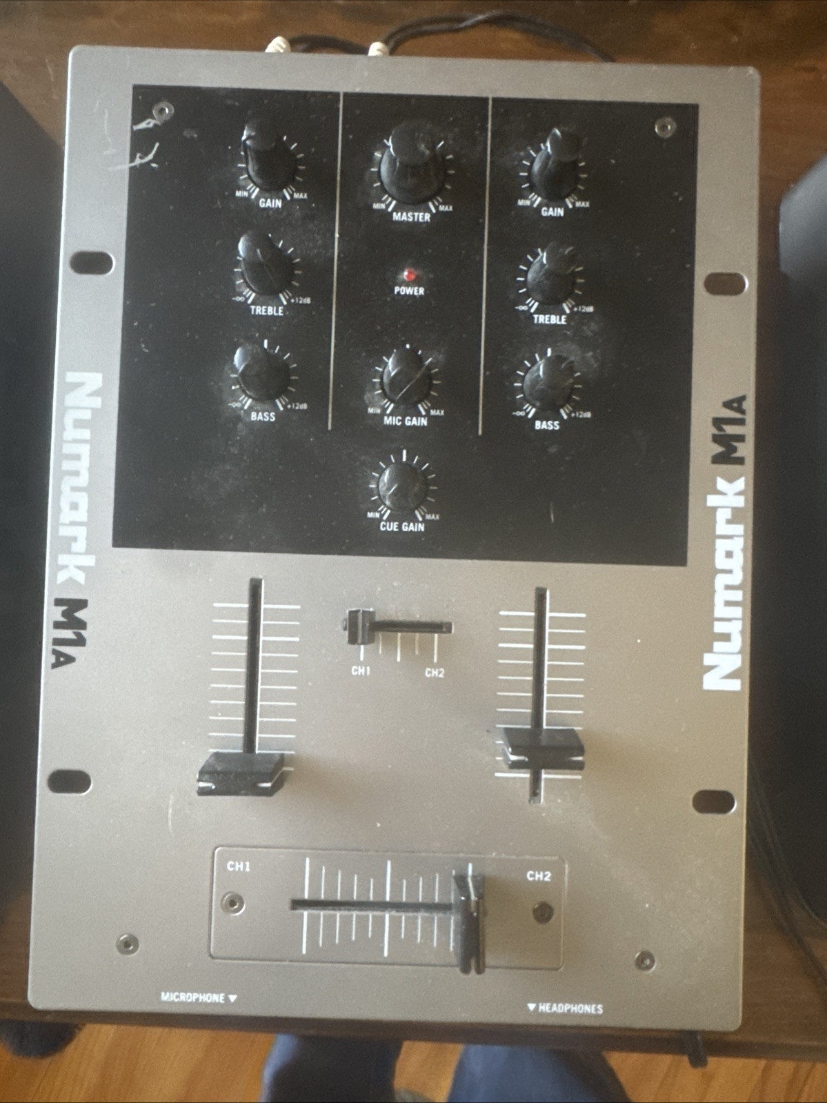 Numark M1A