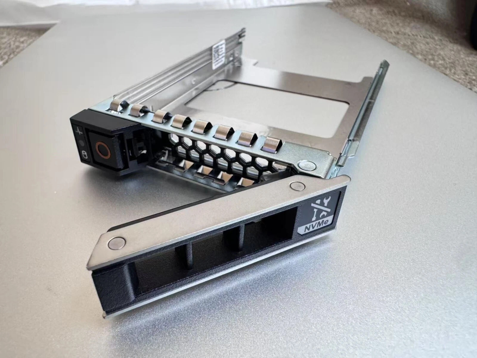 Lot Dell MKC9M GEN14/15/16 2.5"HDD Caddy Tray R750 R650 R550 R450 T550 T350 R640