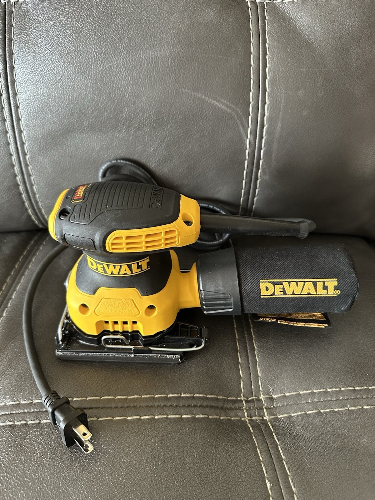 DEWALT Finishing Sander for Wood Handheld Electric Yellow/Black