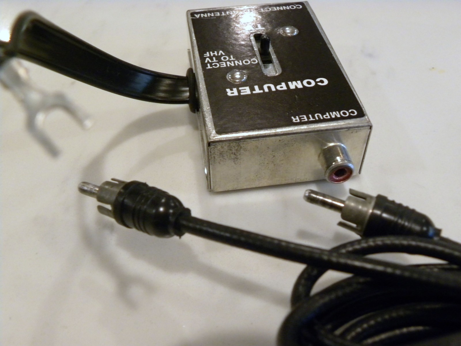 TV Video Game Computer RF Switch Box & Cable 2600/VCS/C64/Intelivision/Coleco/Jr