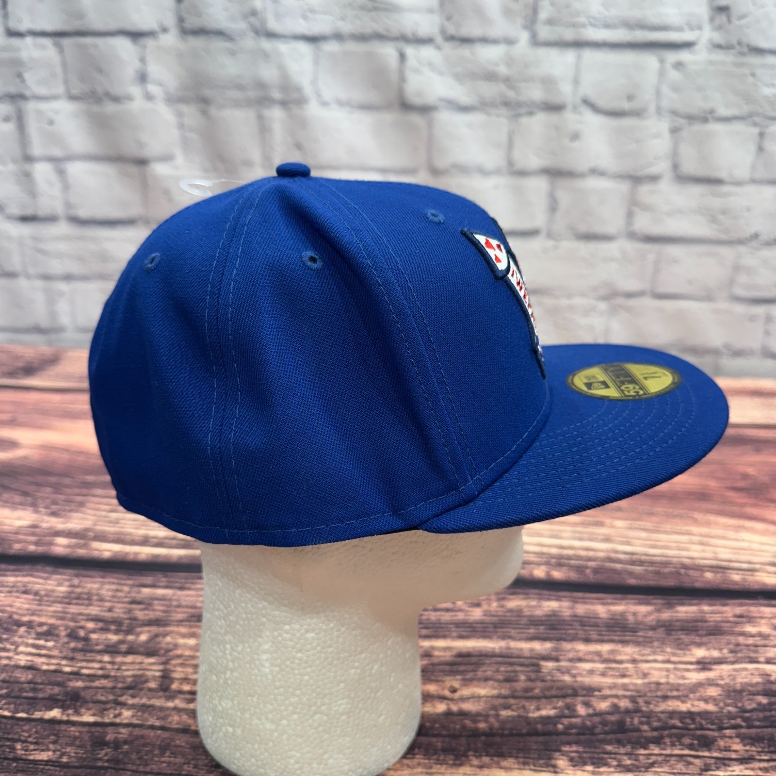 NWT Los Wepas de Worcester Red Sox Fitted Hat 7 5/8 Rocket MILB Minor Baseball