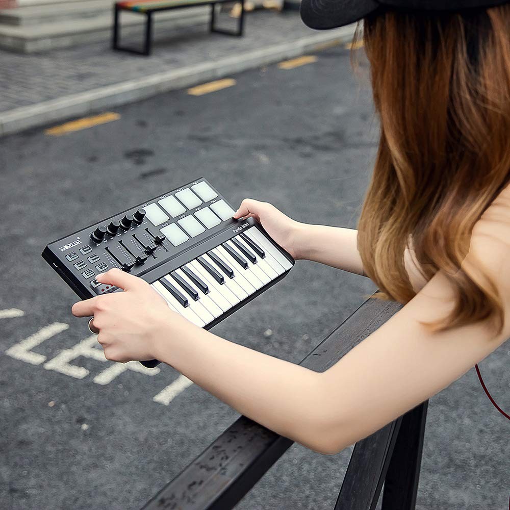 Mini 25-Key Midi Keyboard Controller With 8 Velocity-Sensitive Drum Pads, Por...